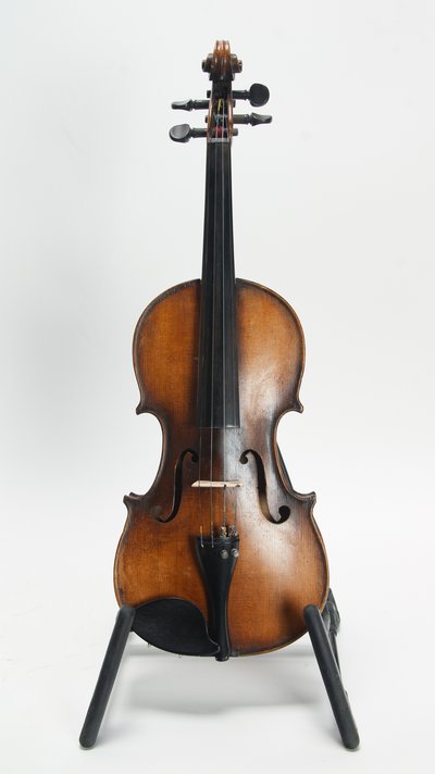 Unmarked Stradivarius Copie (Regraduated, One piece Back) 30342