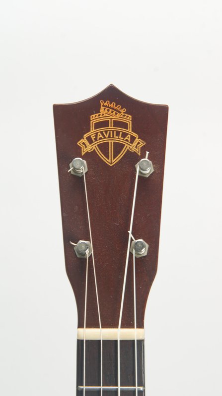Favilla B-2 Baritone Ukulele #8