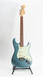 Fender Deluxe Roadhouse Strat (SKU: 28393) 28393
