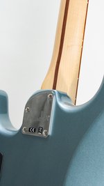 Fender Deluxe Roadhouse Strat (SKU: 28393) 28393