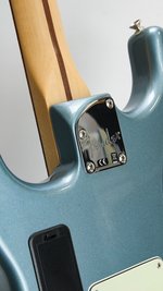 Fender Deluxe Roadhouse Strat (SKU: 28393) 28393