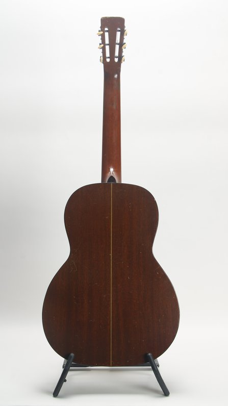 Marveltone (Regal) Style 3 00 Flat Top (ca.1935) #2