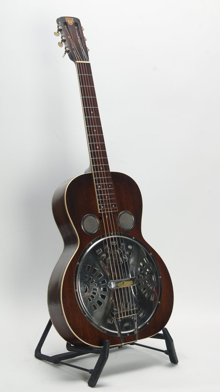 Dobro Model 37 #3