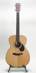 Eastman E8OM-TC (Thermo Cured Sitka/RW)