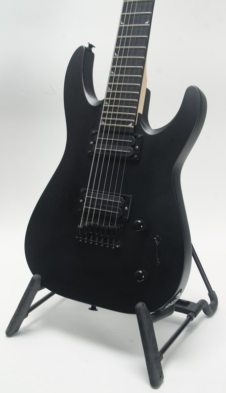 Jackson JS22-7 Dinky Satin Black w. Duncans (2024) #3
