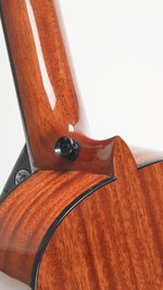 Romero The Replica Mahogany Tenor (SKU: 31413) 31413