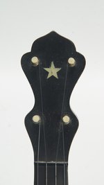 Lyon & Healy (SKU: 32370) 32370