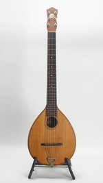 August Pollman Mandoline-Guitar (SKU: 32388) 32388