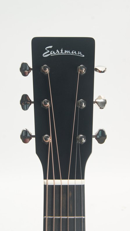 Eastman E2OM OM Cedar/Sapele #8