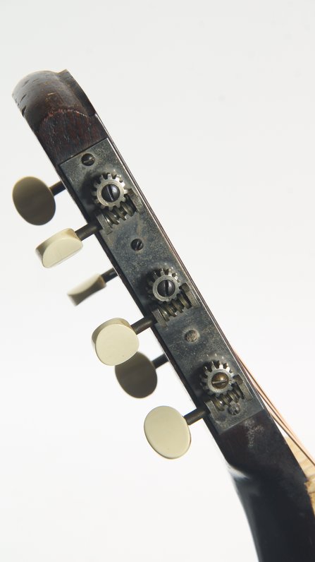 Dobro Model 37 #9