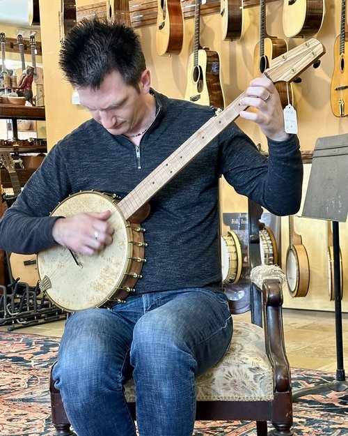 Adam Hurt gives a thumbs up to our locally produced "Hickory Street" banjos&hellip;